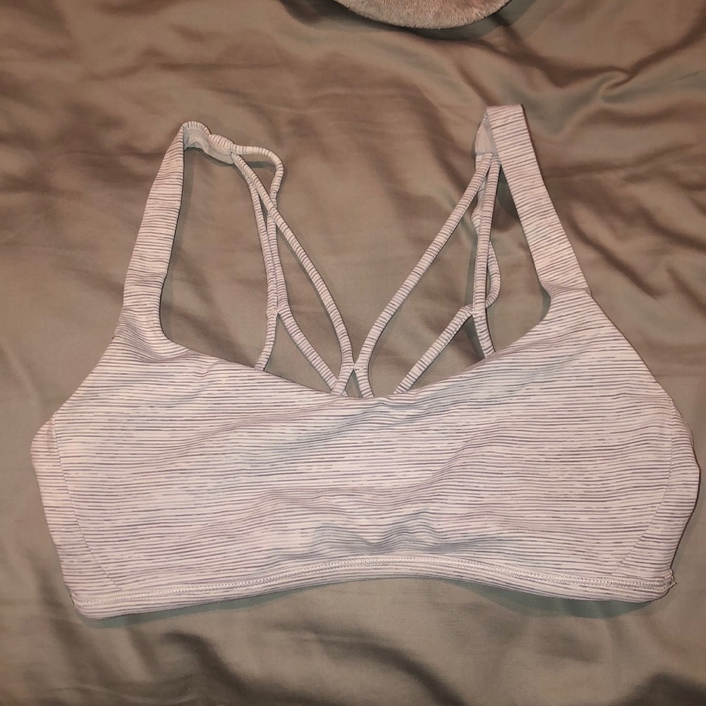 LULULEMON PATTERNED SPORTS BRA